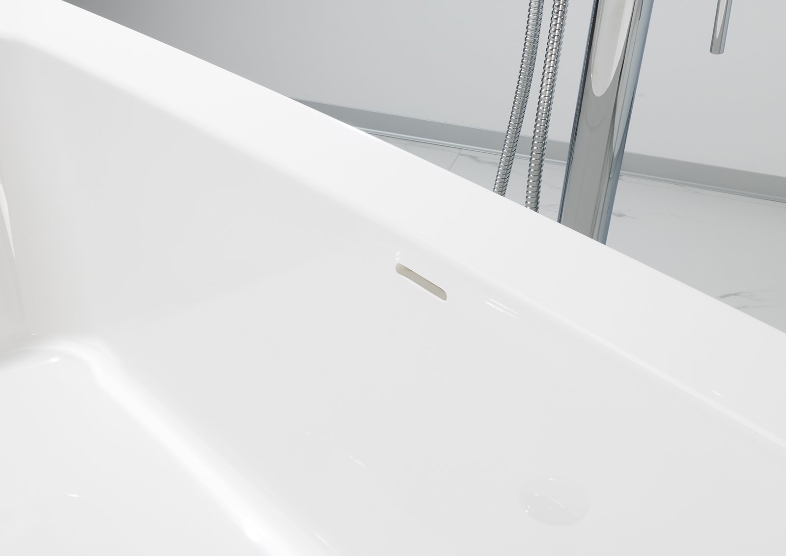 Freistehende Badewanne aus Mineralguss 170x70x61,9 cm in Weiß Glanz